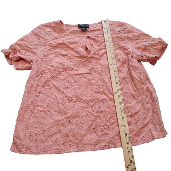 Liz Claiborne Stretch Petite Small PS Pink Eyelet Short Sleeve Blouse Top Summer - Picture 3 of 6